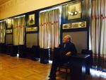 Picture of a lecture by Anatoly Smeliansky in the portrait foyer of Moscow Art Theatre.